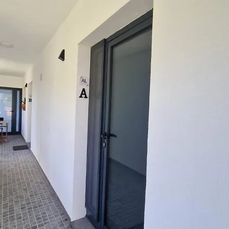 Lombinho Guest house