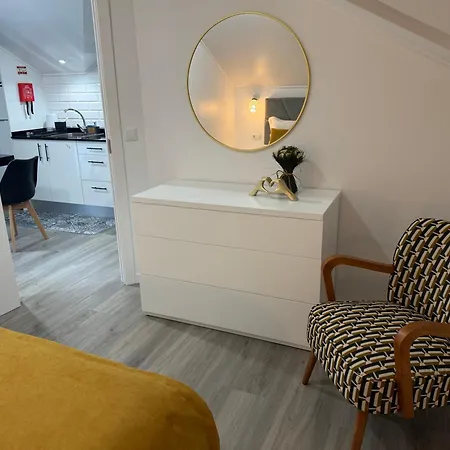 بيت ضيافة Lombinho